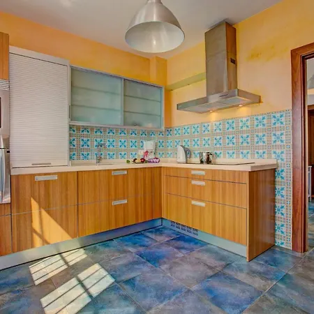 Villa Ladera Mar By