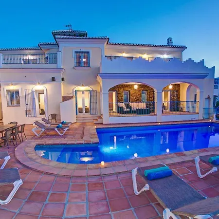 Vila Ladera Mar By *